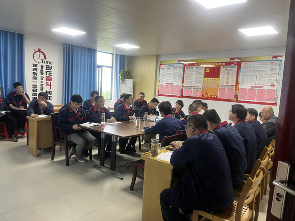 王伍升到建材研究室、建材公司調研