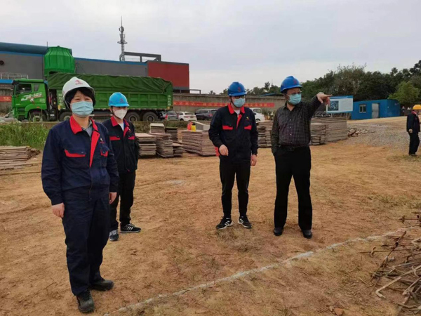 公司總經(jīng)理檢查指導(dǎo)公司產(chǎn)業(yè)升級基地項目建設(shè)工作 公司總經(jīng)理檢查指導(dǎo)公司產(chǎn)業(yè)升級基地項目建設(shè)工作